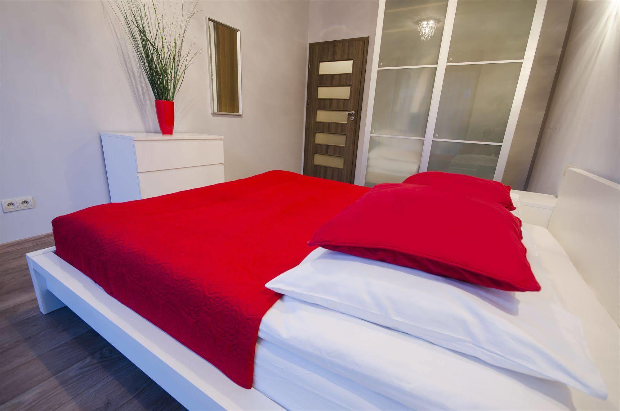 Angel City Center Krakow Aparthotel Dış mekan fotoğraf