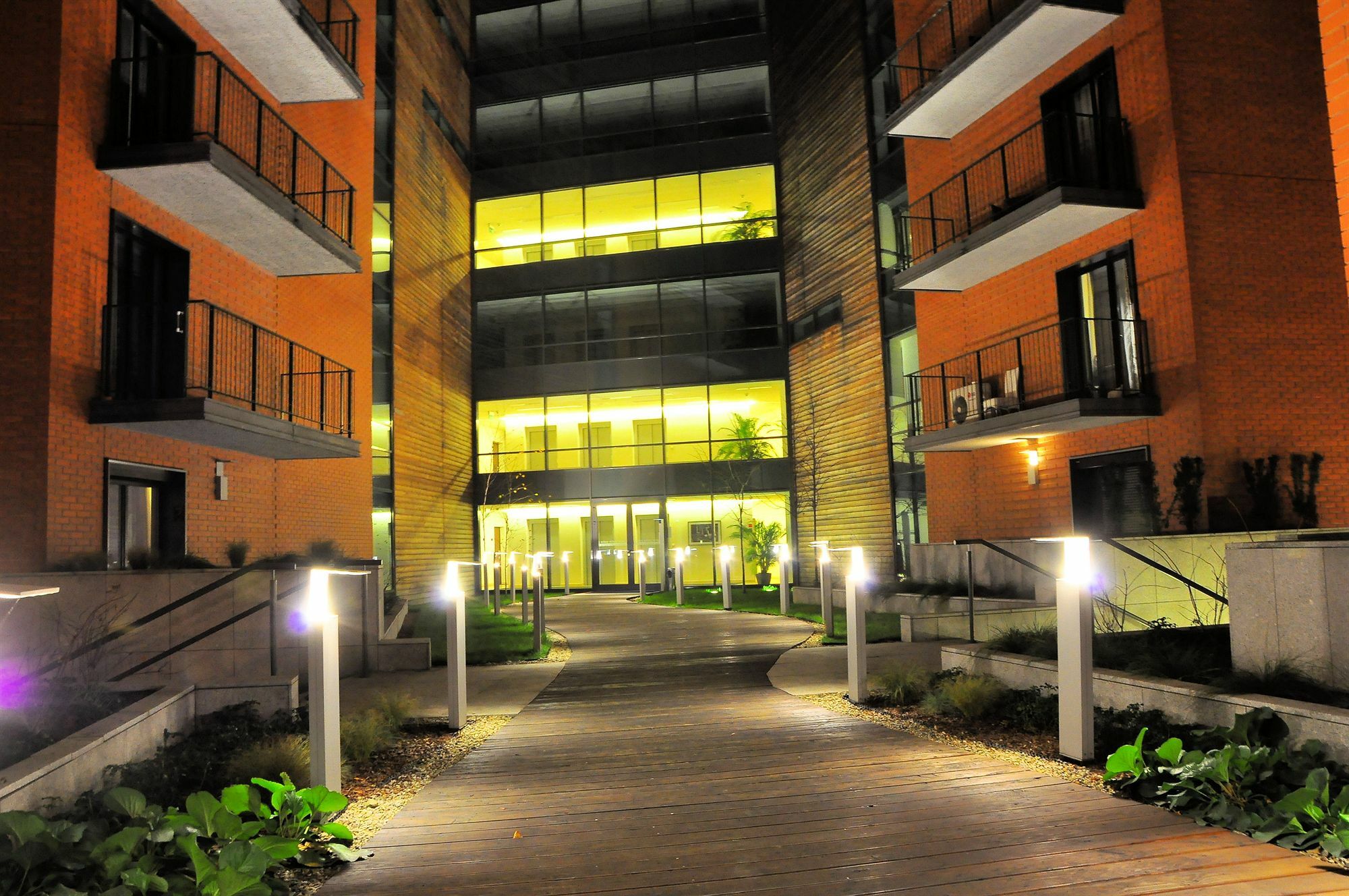 Angel City Center Krakow Aparthotel Dış mekan fotoğraf